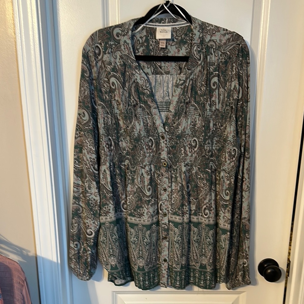 Knox Rose Green and Gray Paisley Top